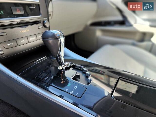 Серый Лексус ИС, объемом двигателя 2.5 л и пробегом 216 тыс. км за 9990 $, фото 41 на Automoto.ua