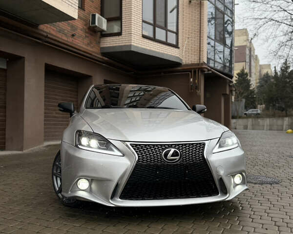 Серый Лексус ИС, объемом двигателя 2.5 л и пробегом 198 тыс. км за 11500 $, фото 5 на Automoto.ua