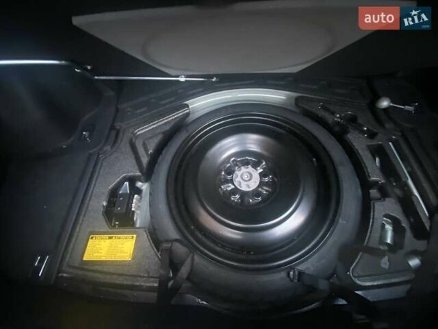 Сірий Лексус ІС, об'ємом двигуна 2.5 л та пробігом 77 тис. км за 17300 $, фото 30 на Automoto.ua