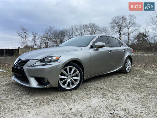 Сірий Лексус ІС, об'ємом двигуна 2.5 л та пробігом 77 тис. км за 17300 $, фото 1 на Automoto.ua