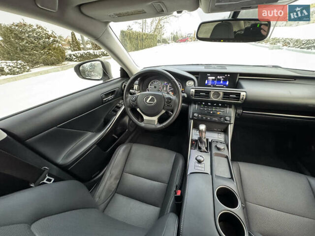 Сірий Лексус ІС, об'ємом двигуна 2.5 л та пробігом 145 тис. км за 15500 $, фото 22 на Automoto.ua