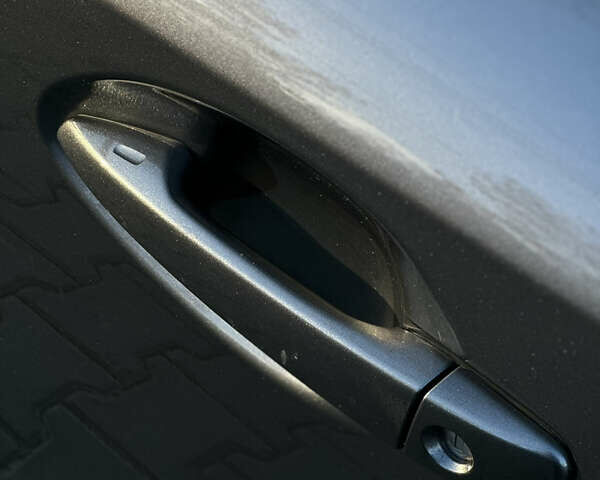 Серый Лексус ИС, объемом двигателя 2.5 л и пробегом 190 тыс. км за 15500 $, фото 24 на Automoto.ua