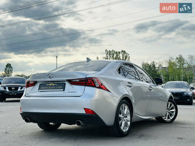 Серый Лексус ИС, объемом двигателя 2.5 л и пробегом 182 тыс. км за 15900 $, фото 1 на Automoto.ua