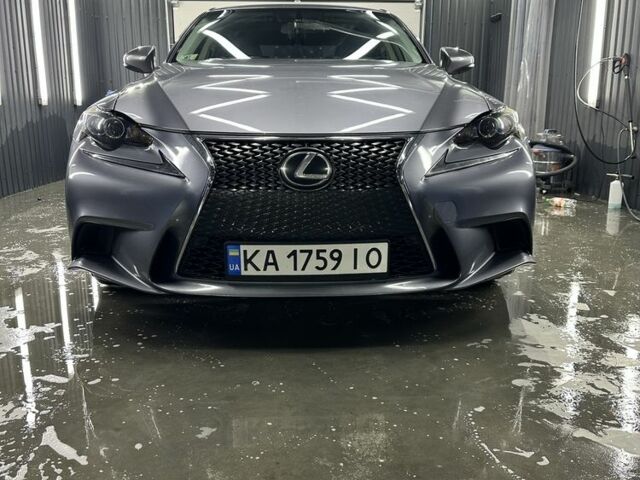 Сірий Лексус ІС, об'ємом двигуна 2.5 л та пробігом 218 тис. км за 14300 $, фото 1 на Automoto.ua