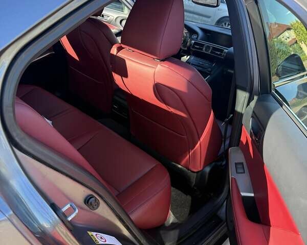 Сірий Лексус ІС, об'ємом двигуна 2.5 л та пробігом 131 тис. км за 16800 $, фото 5 на Automoto.ua