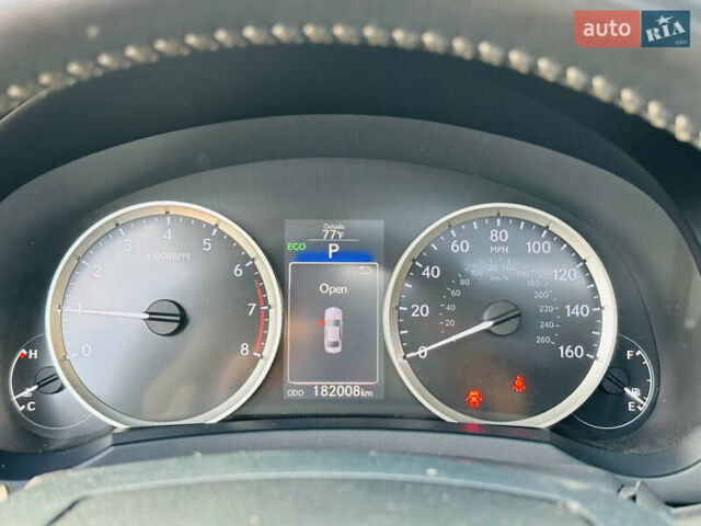 Серый Лексус ИС, объемом двигателя 2.5 л и пробегом 182 тыс. км за 15900 $, фото 27 на Automoto.ua