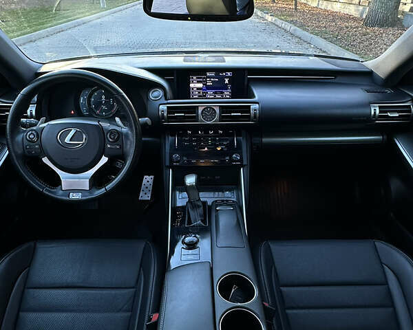 Серый Лексус ИС, объемом двигателя 2.5 л и пробегом 190 тыс. км за 15500 $, фото 43 на Automoto.ua