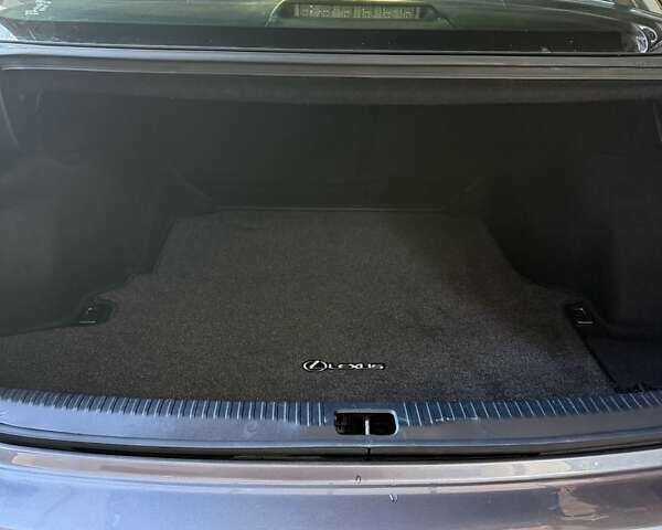 Сірий Лексус ІС, об'ємом двигуна 2.5 л та пробігом 131 тис. км за 16800 $, фото 4 на Automoto.ua