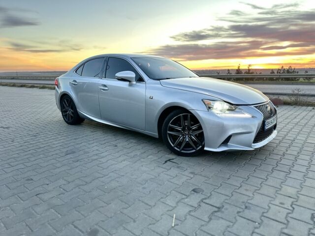 Сірий Лексус ІС, об'ємом двигуна 2.5 л та пробігом 225 тис. км за 15700 $, фото 4 на Automoto.ua