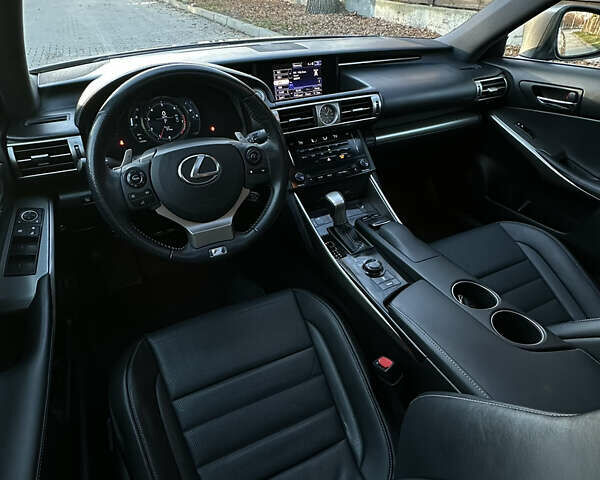 Серый Лексус ИС, объемом двигателя 2.5 л и пробегом 190 тыс. км за 15500 $, фото 41 на Automoto.ua