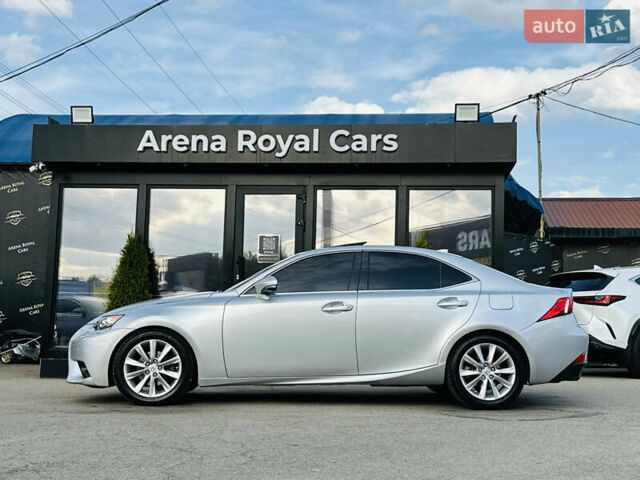 Серый Лексус ИС, объемом двигателя 2.5 л и пробегом 182 тыс. км за 15900 $, фото 4 на Automoto.ua