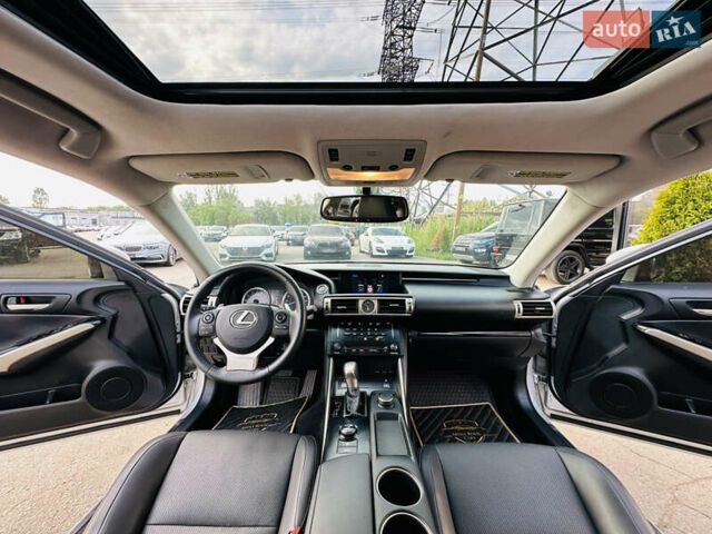 Серый Лексус ИС, объемом двигателя 2.5 л и пробегом 182 тыс. км за 15900 $, фото 18 на Automoto.ua
