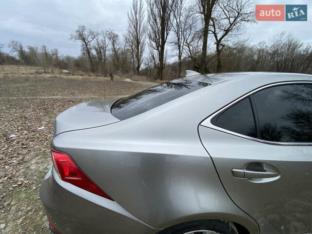 Сірий Лексус ІС, об'ємом двигуна 2.5 л та пробігом 77 тис. км за 17300 $, фото 36 на Automoto.ua