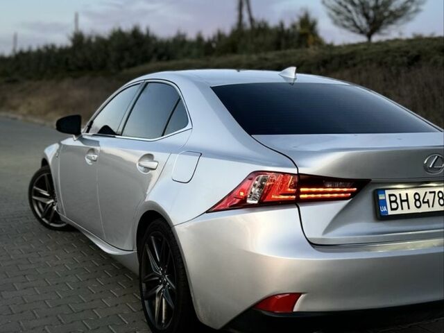 Сірий Лексус ІС, об'ємом двигуна 2.5 л та пробігом 225 тис. км за 15700 $, фото 6 на Automoto.ua