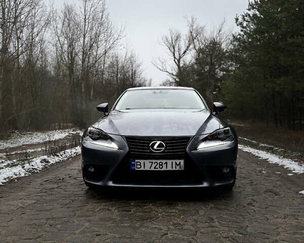 Серый Лексус ИС, объемом двигателя 2.5 л и пробегом 181 тыс. км за 17500 $, фото 10 на Automoto.ua