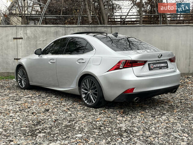 Сірий Лексус ІС, об'ємом двигуна 2.5 л та пробігом 177 тис. км за 15990 $, фото 5 на Automoto.ua