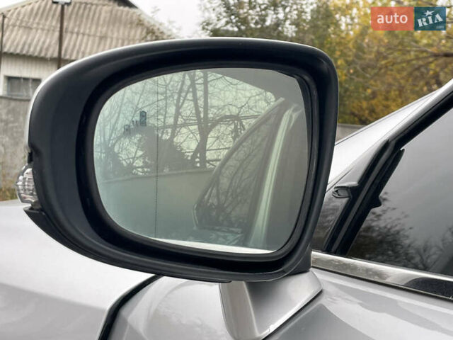 Сірий Лексус ІС, об'ємом двигуна 2.5 л та пробігом 177 тис. км за 15990 $, фото 11 на Automoto.ua