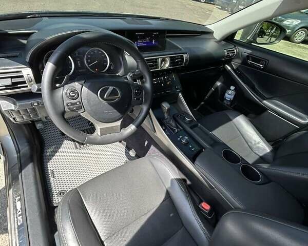 Серый Лексус ИС, объемом двигателя 2.5 л и пробегом 152 тыс. км за 16100 $, фото 7 на Automoto.ua