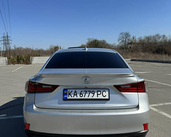 Сірий Лексус ІС, об'ємом двигуна 2.5 л та пробігом 84 тис. км за 16300 $, фото 7 на Automoto.ua