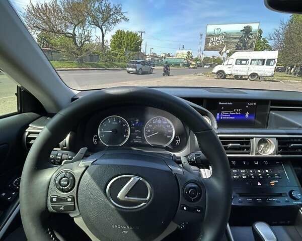 Серый Лексус ИС, объемом двигателя 2.5 л и пробегом 152 тыс. км за 16100 $, фото 5 на Automoto.ua