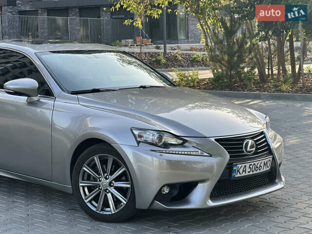Сірий Лексус ІС, об'ємом двигуна 2.5 л та пробігом 160 тис. км за 15300 $, фото 2 на Automoto.ua