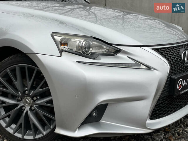 Сірий Лексус ІС, об'ємом двигуна 2.5 л та пробігом 177 тис. км за 15990 $, фото 2 на Automoto.ua