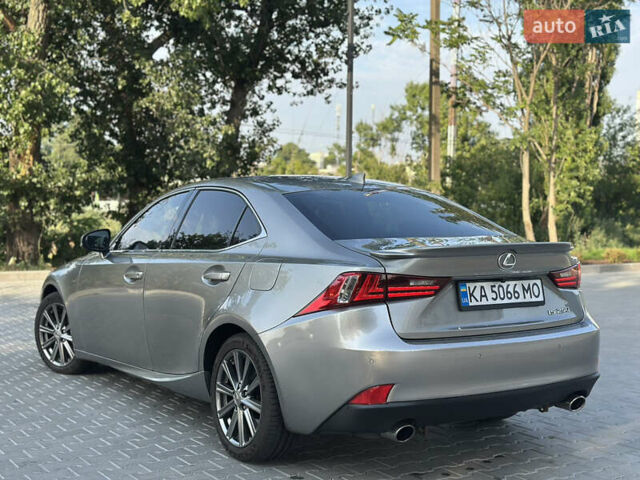 Сірий Лексус ІС, об'ємом двигуна 2.5 л та пробігом 160 тис. км за 15300 $, фото 9 на Automoto.ua