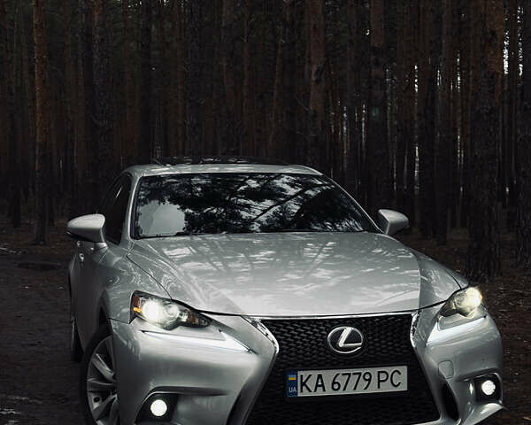 Сірий Лексус ІС, об'ємом двигуна 2.5 л та пробігом 84 тис. км за 16300 $, фото 2 на Automoto.ua