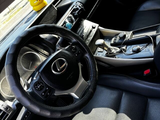 Серый Лексус ИС, объемом двигателя 2.5 л и пробегом 142 тыс. км за 15500 $, фото 8 на Automoto.ua