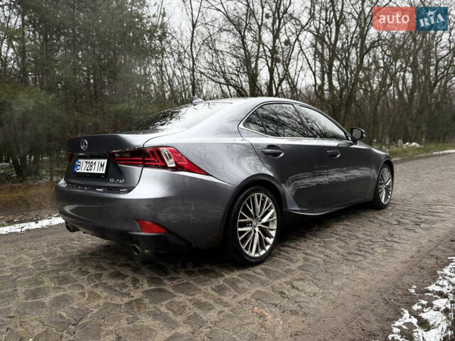 Серый Лексус ИС, объемом двигателя 2.5 л и пробегом 181 тыс. км за 17500 $, фото 6 на Automoto.ua