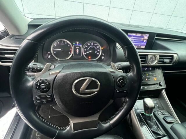 Сірий Лексус ІС, об'ємом двигуна 2.5 л та пробігом 210 тис. км за 15800 $, фото 5 на Automoto.ua