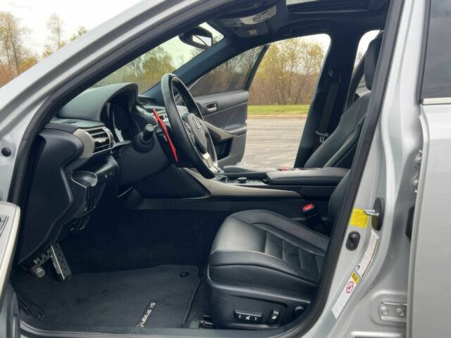 Серый Лексус ИС, объемом двигателя 3.5 л и пробегом 85 тыс. км за 4500 $, фото 5 на Automoto.ua