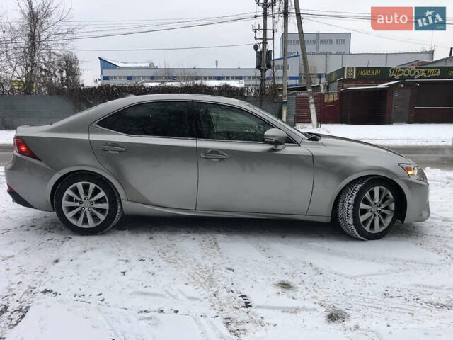 Серый Лексус ИС, объемом двигателя 2.49 л и пробегом 167 тыс. км за 15700 $, фото 2 на Automoto.ua