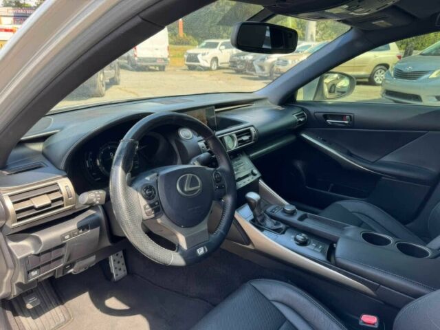 Сірий Лексус ІС, об'ємом двигуна 2.5 л та пробігом 86 тис. км за 4350 $, фото 6 на Automoto.ua