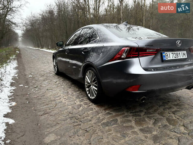 Серый Лексус ИС, объемом двигателя 2.5 л и пробегом 181 тыс. км за 17500 $, фото 1 на Automoto.ua