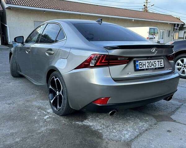 Серый Лексус ИС, объемом двигателя 2.5 л и пробегом 152 тыс. км за 16100 $, фото 2 на Automoto.ua
