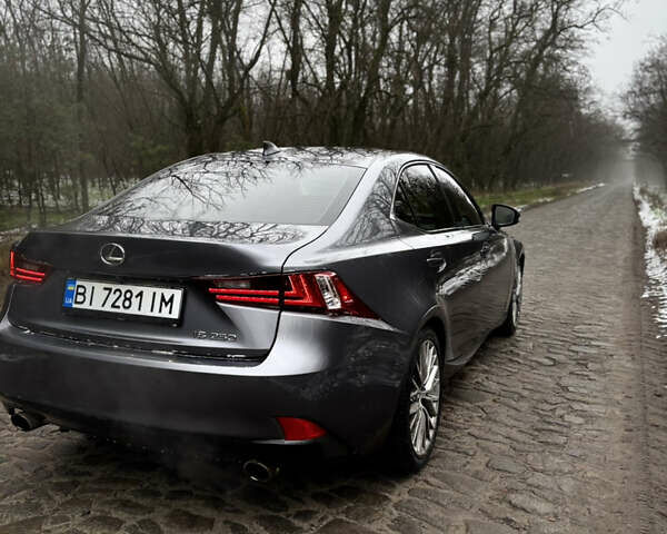 Серый Лексус ИС, объемом двигателя 2.5 л и пробегом 181 тыс. км за 17500 $, фото 18 на Automoto.ua