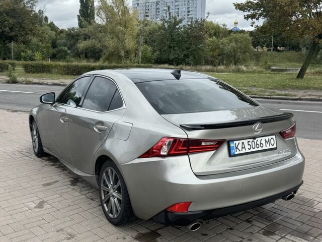 Серый Лексус ИС, объемом двигателя 2.5 л и пробегом 161 тыс. км за 14571 $, фото 2 на Automoto.ua