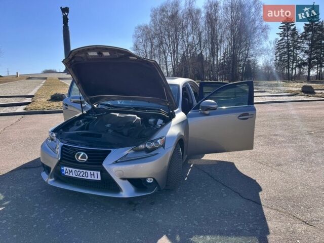 Серый Лексус ИС, объемом двигателя 2.5 л и пробегом 151 тыс. км за 18800 $, фото 8 на Automoto.ua
