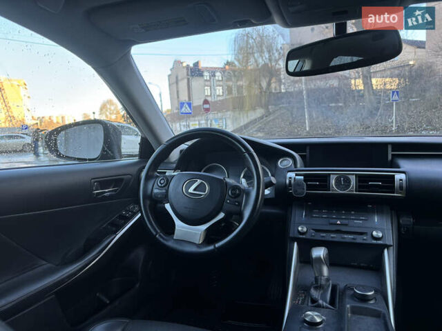 Серый Лексус ИС, объемом двигателя 2.5 л и пробегом 261 тыс. км за 15500 $, фото 19 на Automoto.ua