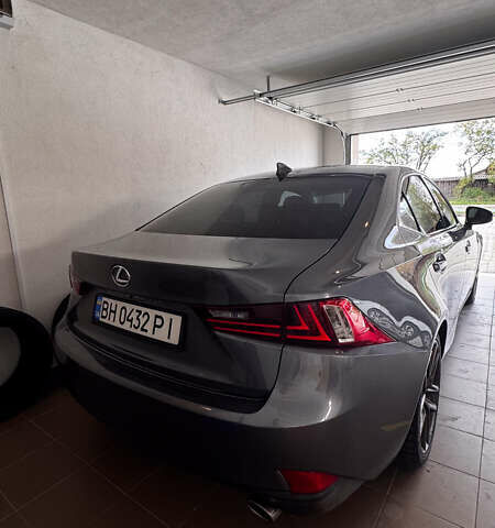 Сірий Лексус ІС, об'ємом двигуна 2 л та пробігом 137 тис. км за 19146 $, фото 1 на Automoto.ua