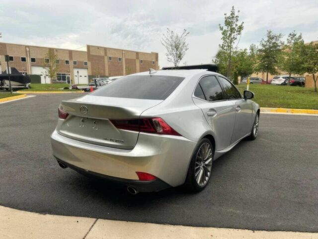 Серый Лексус ИС, объемом двигателя 2.5 л и пробегом 73 тыс. км за 9700 $, фото 5 на Automoto.ua