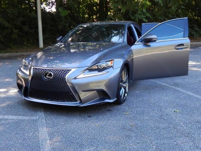 Серый Лексус ИС, объемом двигателя 2.5 л и пробегом 70 тыс. км за 7000 $, фото 2 на Automoto.ua