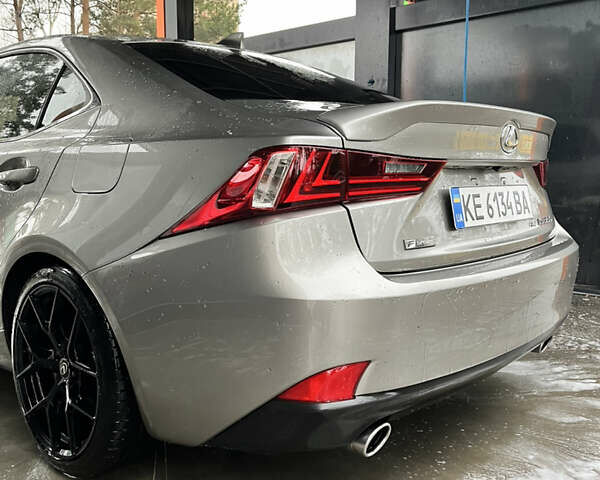 Сірий Лексус ІС, об'ємом двигуна 3.46 л та пробігом 180 тис. км за 19000 $, фото 3 на Automoto.ua