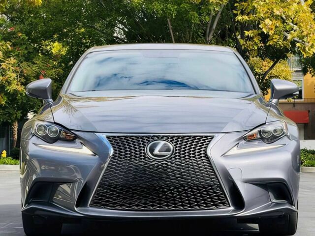 Сірий Лексус ІС, об'ємом двигуна 2.5 л та пробігом 71 тис. км за 11000 $, фото 1 на Automoto.ua