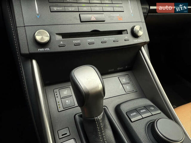 Сірий Лексус ІС, об'ємом двигуна 3.5 л та пробігом 144 тис. км за 17999 $, фото 12 на Automoto.ua