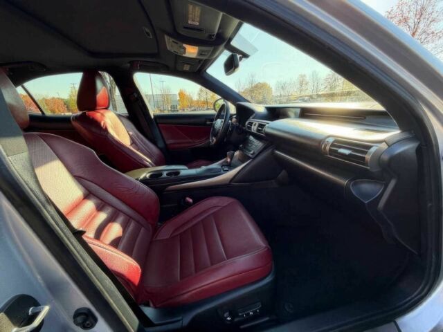 Сірий Лексус ІС, об'ємом двигуна 2.5 л та пробігом 73 тис. км за 14550 $, фото 8 на Automoto.ua