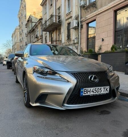 Серый Лексус ИС, объемом двигателя 2 л и пробегом 132 тыс. км за 18000 $, фото 2 на Automoto.ua