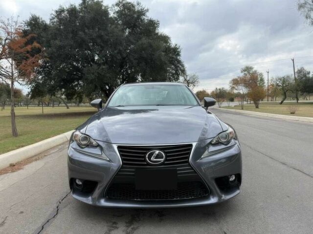 Сірий Лексус ІС, об'ємом двигуна 2.5 л та пробігом 75 тис. км за 4600 $, фото 1 на Automoto.ua
