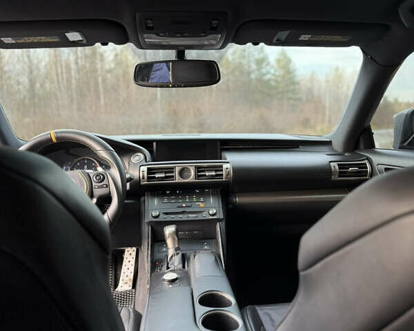 Серый Лексус ИС, объемом двигателя 2 л и пробегом 180 тыс. км за 17500 $, фото 23 на Automoto.ua